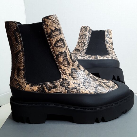 Aquatalia Holly Women's Ankle Boot size 7.5M Python Embossed Leather - Picture 8 of 12